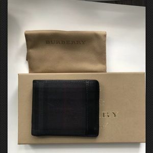 Auth Burberry Charcoal Horseferry Bi Fold Wallet.